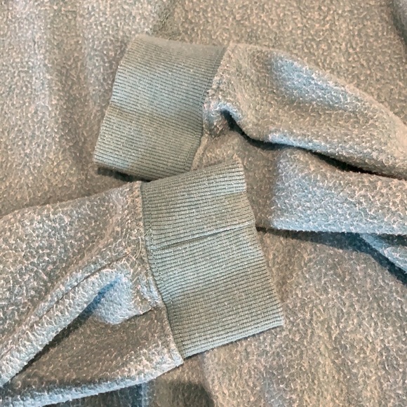 PacSun Sweat Shirt soft inside out type material - Picture 4 of 7